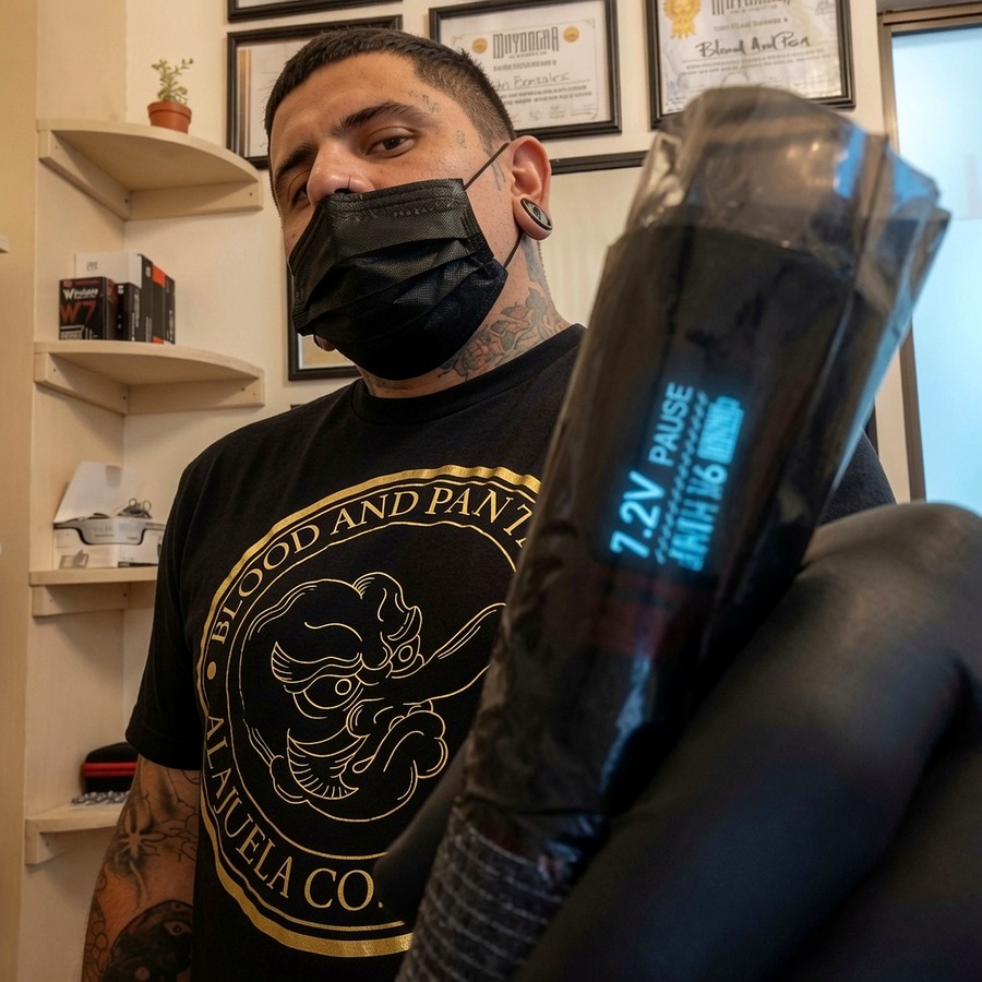 Gabo Gonzales — Blood & Pain Tattoo